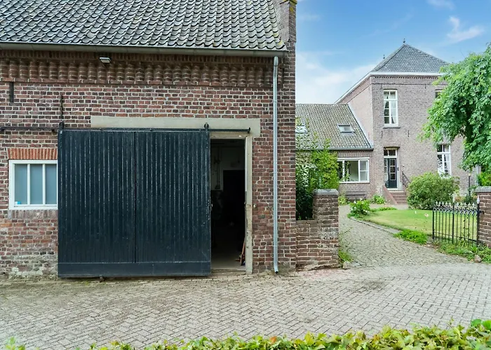 Spacious Mansion In Swolgen With Garden foto