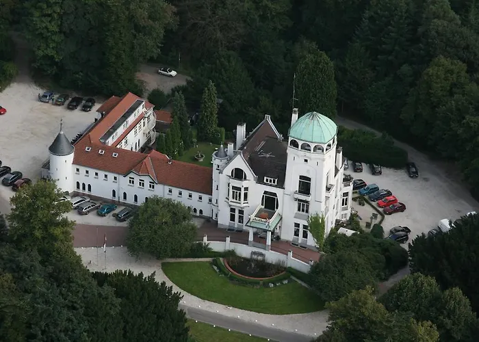 Landgoed, Jachtslot De Mookerheide foto